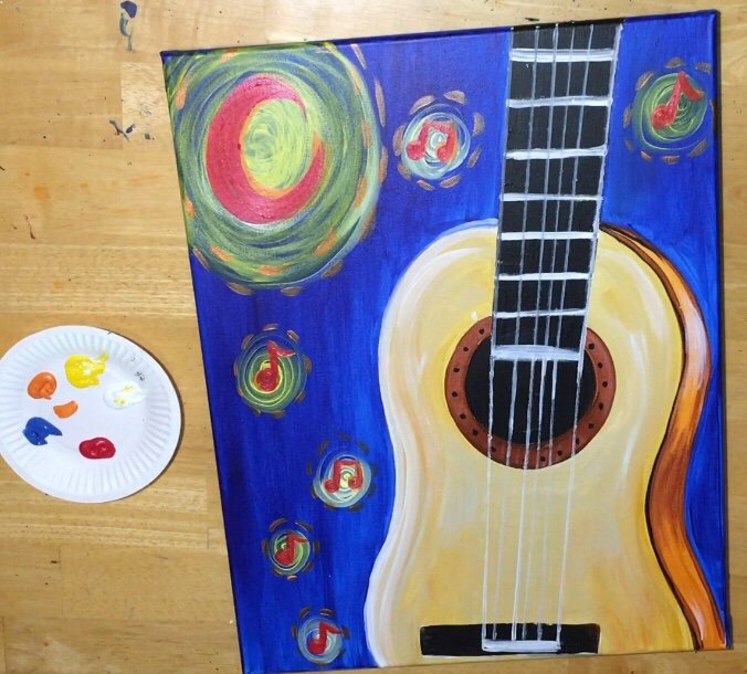 Starry Night Guitar Painting. Beginners and KIDS can learn how to do a guitar canvas painting step by step. Full tutorial has process pictures, a traceable and a video. Kids Canvas Painting, Beginner Canvas Painting, Acrylic Painting, Acrylic Painting Ideas, #stepbysteppainting #traciekiernan #starrynight