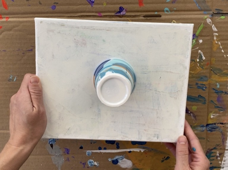 How To Do Acrylic Pouring - Step By Step Tutorial For Beginners
