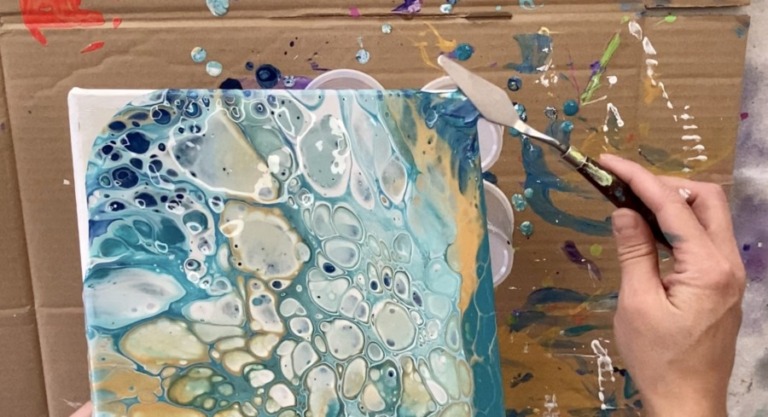 How To Do Acrylic Pouring - Step By Step Tutorial For Beginners